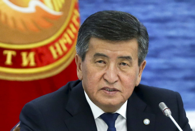 吉尔吉斯总统热恩别科夫宣布辞职。AP图片