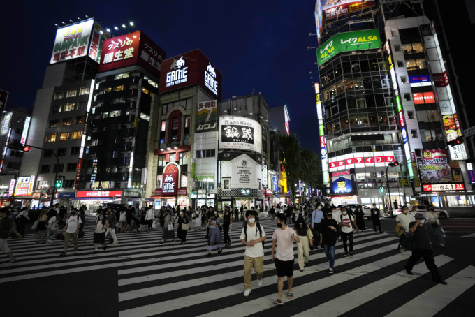 日本東京新增新冠確診病例4166宗，再創單日新高。AP圖片