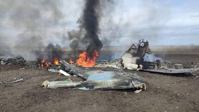 专家指，这架苏-35可能在低空受袭坠毁。路透社图片