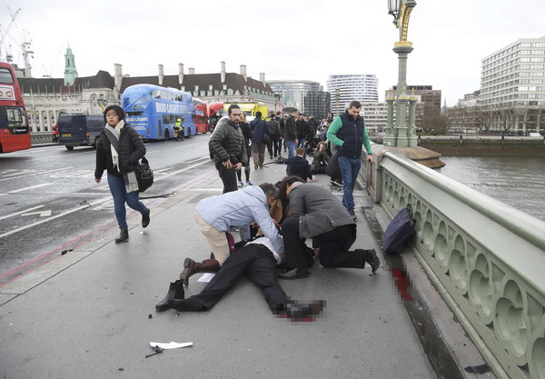 伦敦恐怖袭击造成5死40伤。