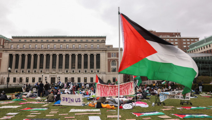 纽约哥大校园近日有集会支持巴勒斯坦人。 路透社