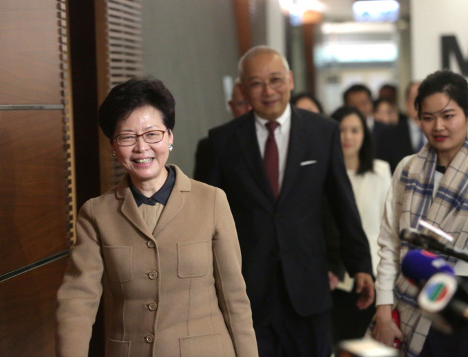 政务司司长林郑月娥，将按原定计画今日辞职。