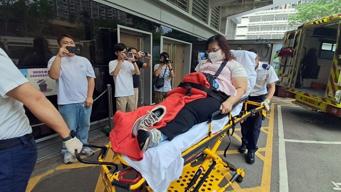 女子受伤送院。