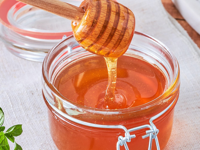 營養師提醒食過量蜂蜜對身體百害而無一利。unsplash圖片