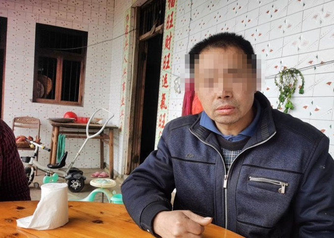 郑先生被侄儿被土制炸弹炸伤导致视力受损，他称会索偿80万元人民币。网图