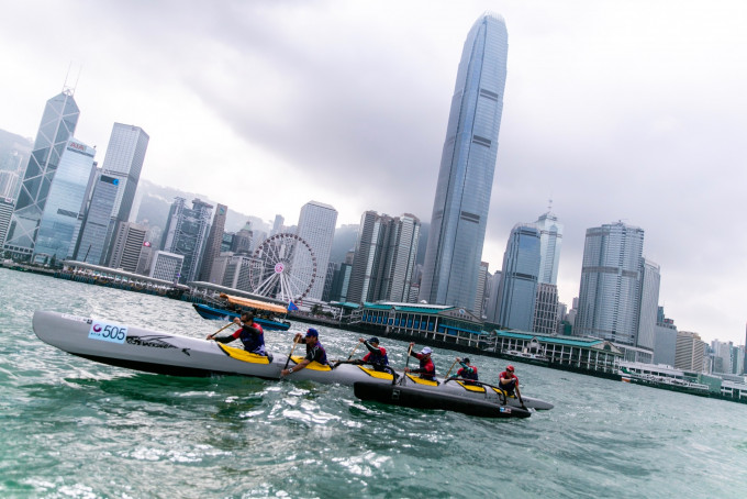 比赛路线途经铜锣湾、石澳和赤柱等不少景点，犹如一场海上马拉松。 相片由公关提供