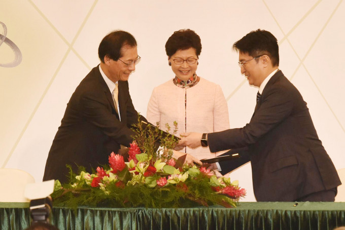 香港桂冠论坛获李兆基基金全额赞助5年。