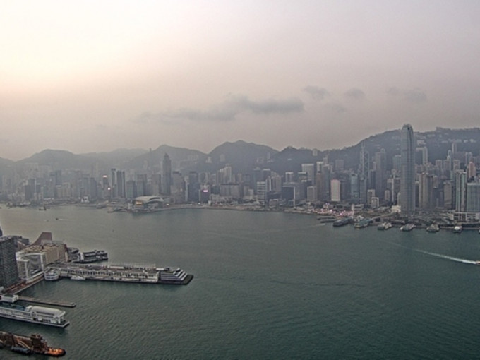 预测今日局部地区有骤雨。天文台图片