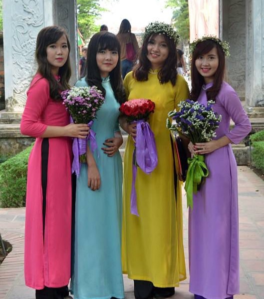 越南女学生。新华社图片