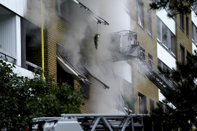 瑞典哥德堡一幢住宅清晨爆炸，約25人受傷送院。AP圖片