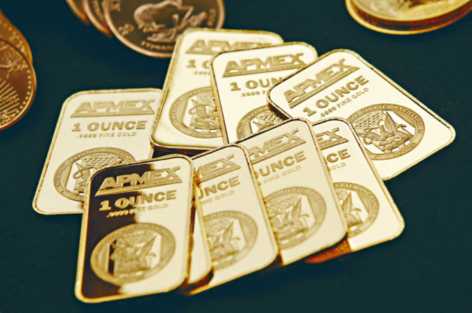 联储局不再暗示进一步加息，加上美元走弱，资金流入黄金市场避险。