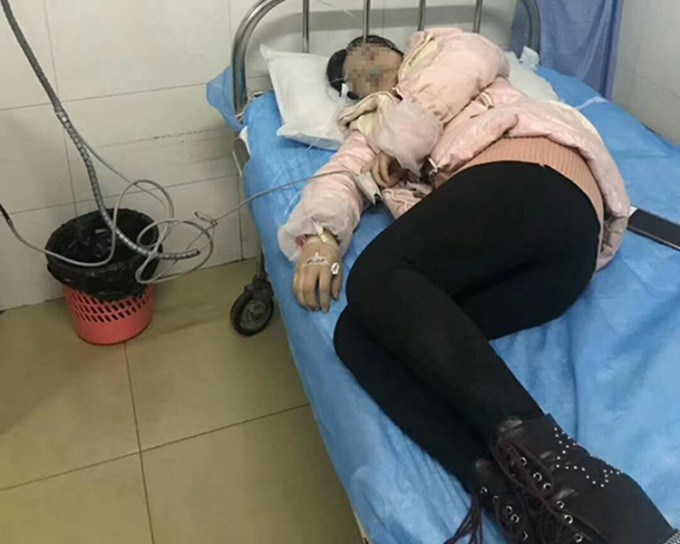 受傷的老師則在永州市地區醫院接受治療。