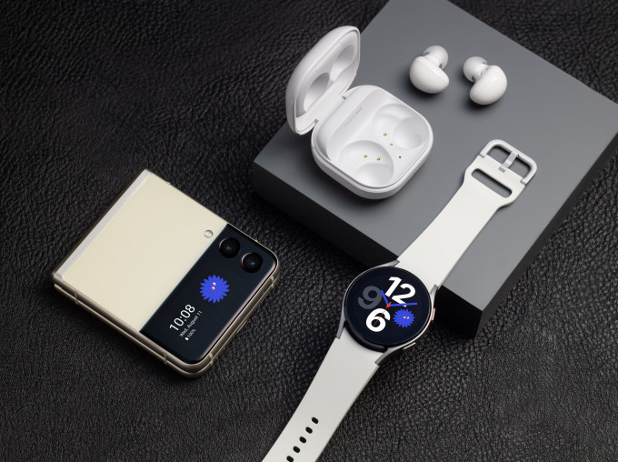 Samsung最近推出多款新品，包括Galaxy Z Flip3、5G Galaxy Buds2及Galaxy Watch4等。