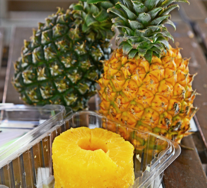 台湾研究指每日食菠萝可降飞蚊症病况7成。资料图片