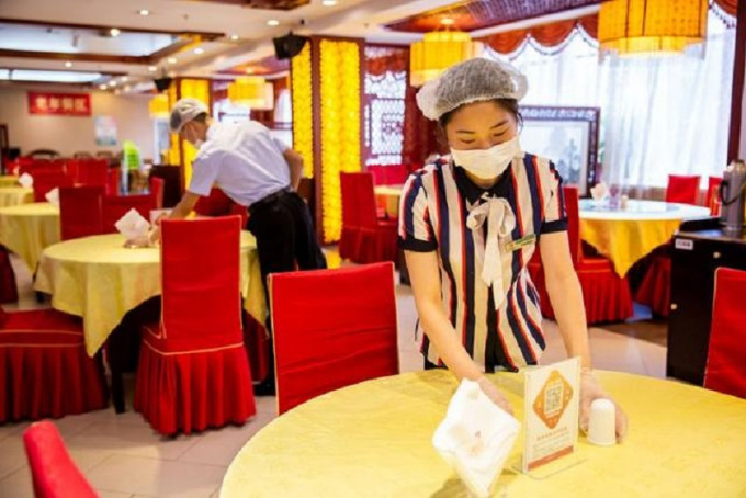 北京餐飲業防控調至二級應急響應管控。網上圖片