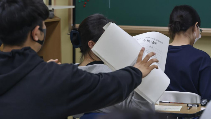 南韩高考（「修能」）是一场长达8小时的马拉松。