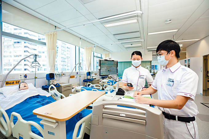 開辦醫療健康課程為主的東華學院，去年自資學士和副學位畢業生，平均月薪在自資院校中名列前茅。