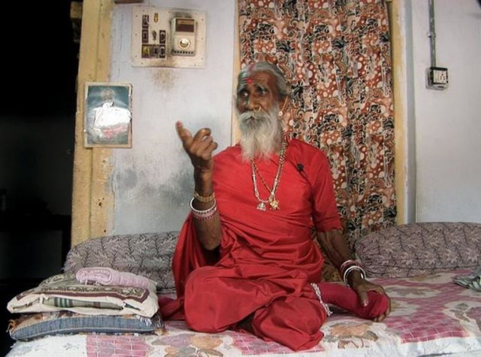 印度瑜伽大師賈尼（Prahlad Jani）。 網圖