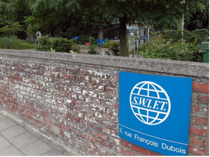 「环球银行金融电信协会」（SWIFT）。