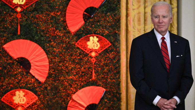 白宫拜年活动，这装饰以为是在北京。
