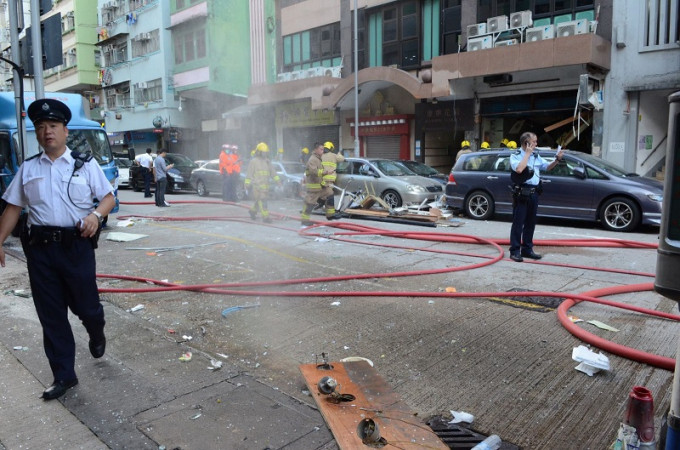 土瓜灣長寧街35號一間餐廳發生懷疑氣體洩漏，導致爆炸。歐陽偉光攝