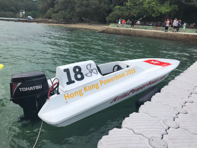 Powerboat。鄺沛同攝