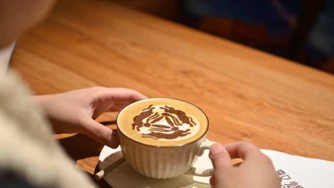 歎咖啡已經成為香港人的生活習慣，但切勿過度依賴咖啡因。