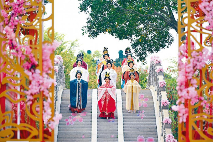 广州市宝墨园，汉服爱好者进行汉服主题文艺表演。