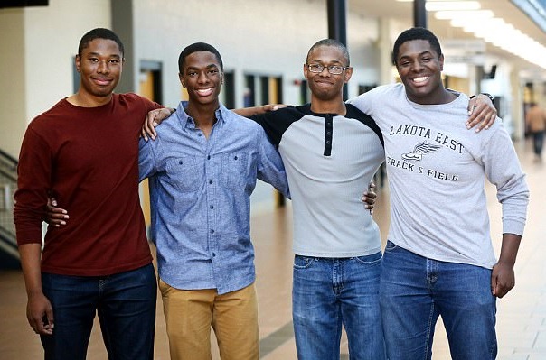 （左起）Aaron、Nick、 Nigel和Zachary最终选择一同入读耶鲁大学。美联社