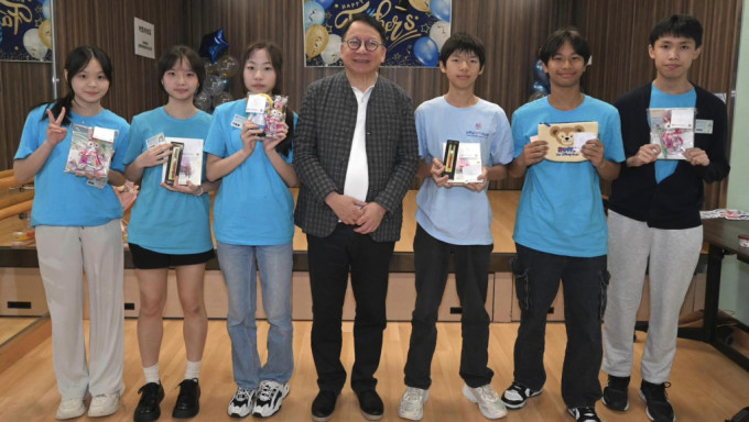 父亲节︱陈国基与共创明「Teen」学员见面 杨润雄饮早茶叹「一盅两件」