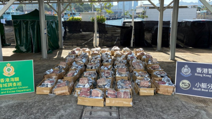 水警海關檢1600公斤急凍日本和牛，市值300萬元。