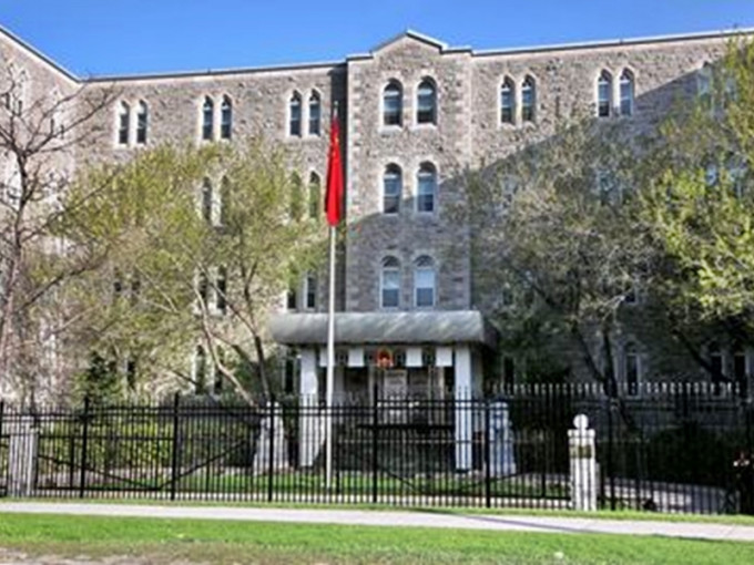 中国驻加拿大大使馆就反驳指，新疆不存在所谓「强迫劳动」，批评加拿大「妄加指责」、粗暴干涉中国内政等。网图