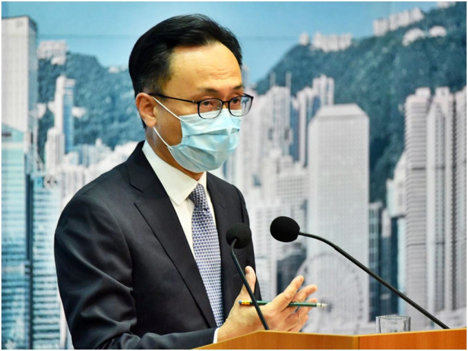 聶德權指出，公務員本身有市民身分，本身擁有的言論自由、表達自由，受到基本法及香港法例保障。
