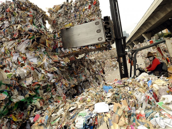 18年工業垃圾量升逾20%。