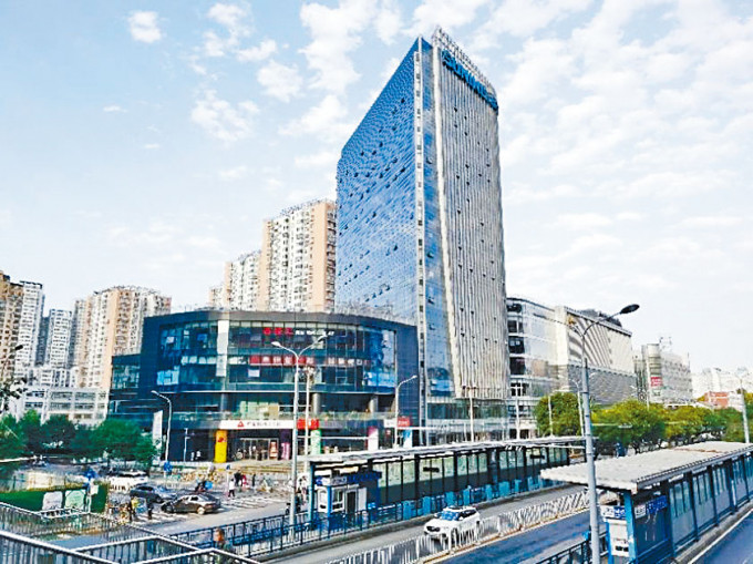 凱德投資購入北京蘇寧生活廣場全幢，作價約31.75億。
