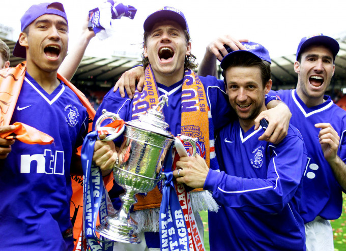 雲邦賀斯(左)曾率格流奪蘇格蘭足總盃。Reuters資料圖片