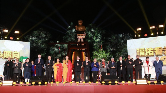 跨年倒數︱寶蓮禪寺舉行辦2025年元旦叩鐘祈福活動 祝願市民健康平安、百業興旺