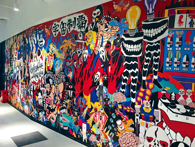 奧美集團上海總部藝術氛圍濃厚，處處可以看到藝術品，充滿創意。