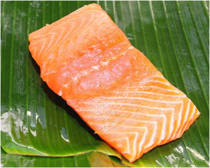 日本今年适合食用的4至5岁三文鱼渔获大减。