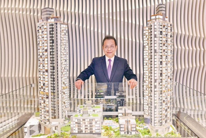 林鋈鎏表示，市民買樓需求仍殷切，預計本港樓市將會較平穩。