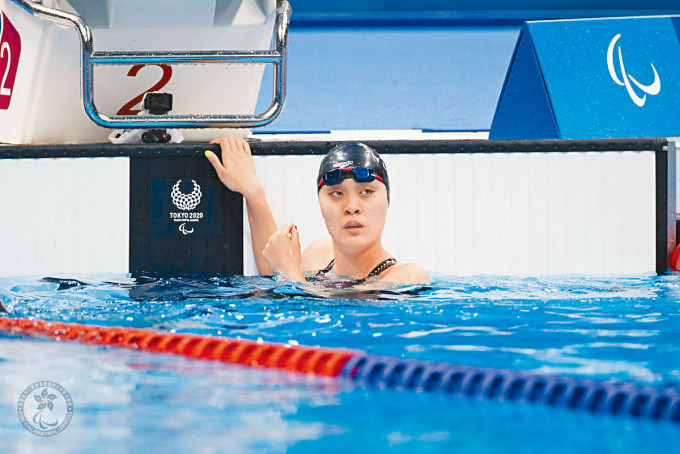 陳睿琳蝶泳決賽以百分以十五秒之差得「梗頸四」。