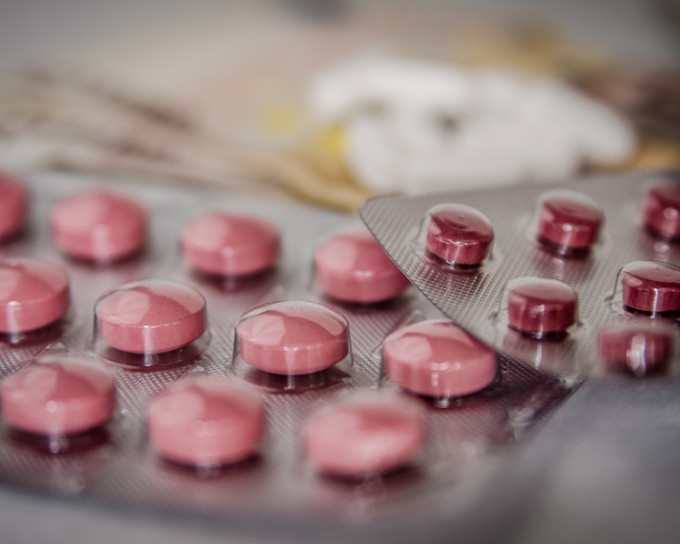 中山市博愛醫院專家估計，該女子患上腦梗塞可能與服用避孕藥有關。示意圖