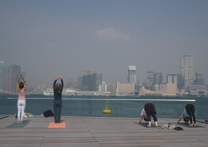 天文台预测本港持续日间天晴，下周中季候风到达将稍为转凉。资料图片