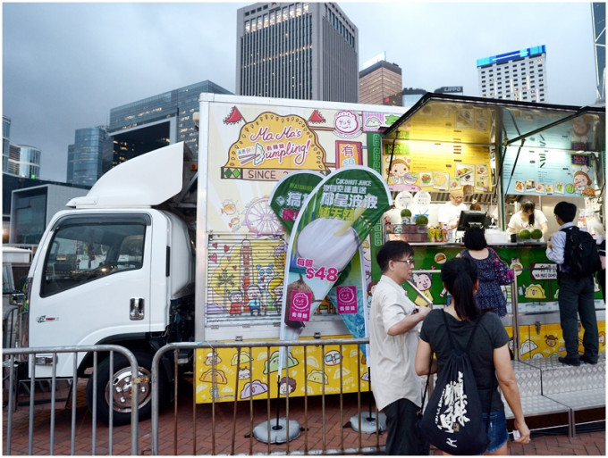 为增添香港旅游景点的趣味和活力，美食车先导计画于2017年2月3日推出。资料图片