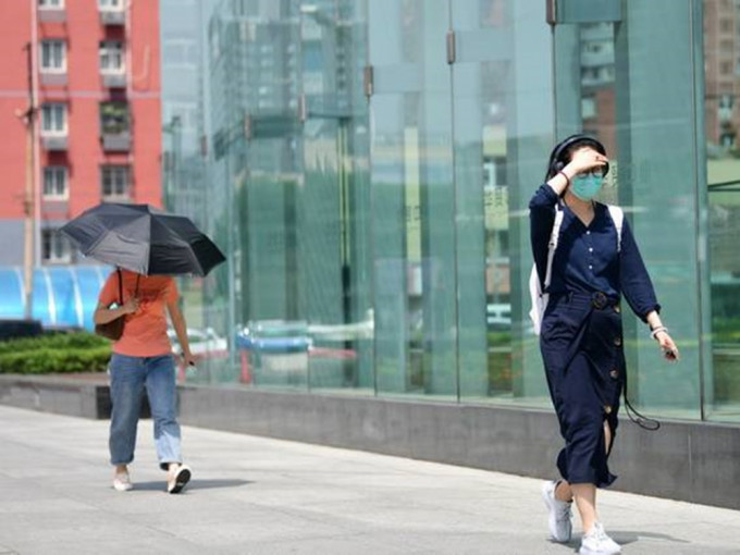 國網浙江省電力有限公司指，預測今夏浙江用電量極端情況下將突破1億千瓦。新華社圖片