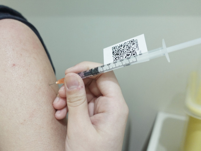 現時已有80多名參與者接種復必泰疫苗。資料圖片