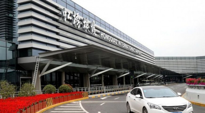 上海虹桥机场将暂停所有国际、港澳台的航班业务。 新华社图片