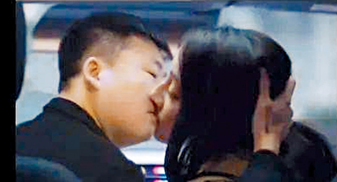 特效師洪亮AI換臉，讓自己和迪麗熱巴「親吻」。