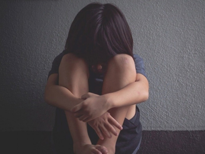 12歲女差點被母親男教友強姦。配圖與本文無關