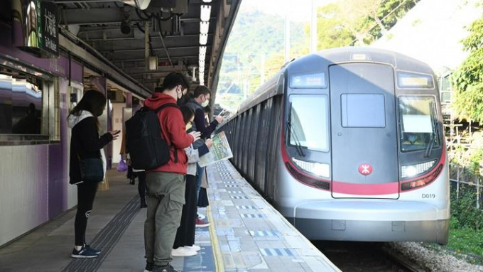 港铁设500万元奖学金鼓励学生投身铁路行业  明年1月接受申请。资料图片